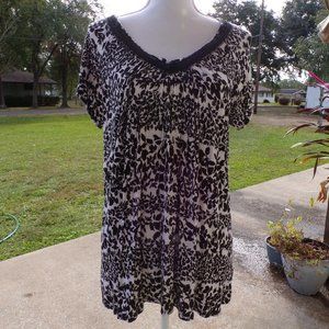 Ladies Large Blouse  Company Ellen Tracy